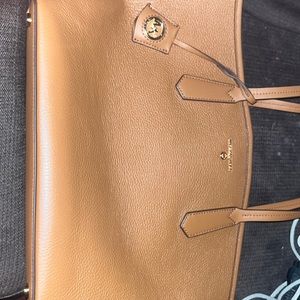 Cute almost new purse ! No tags .. New MK